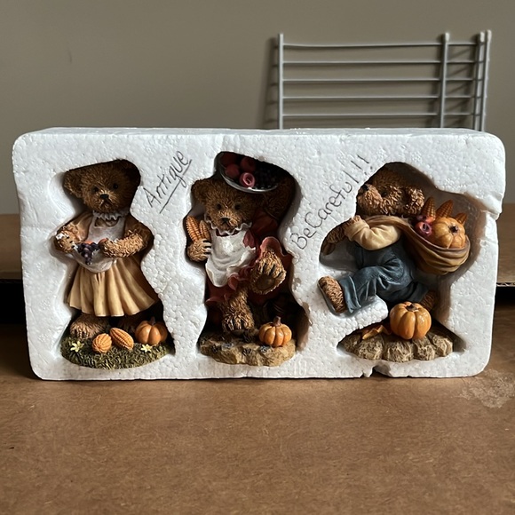 Harvest Bears Figurines 3pc RARE Holiday Decor from Home Interiors and Gifts Co. - Picture 5 of 6